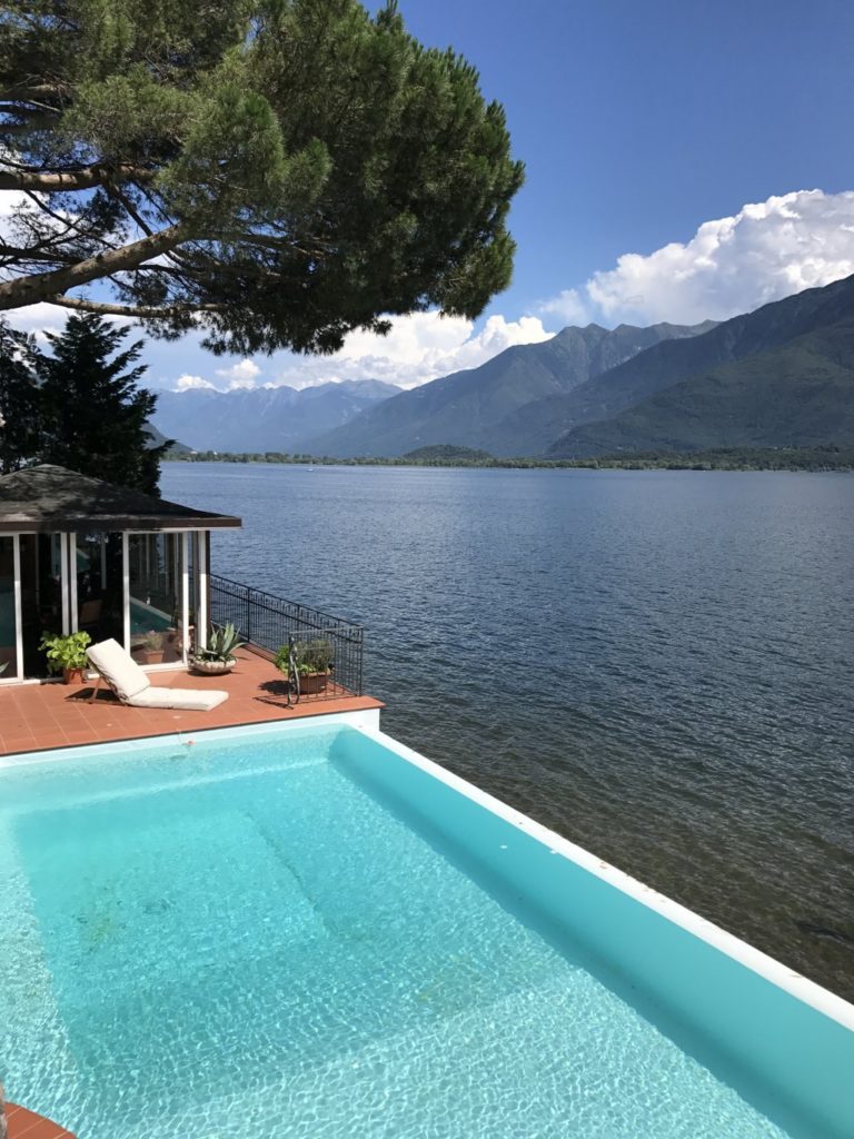 Lago di Como, villa con piscina - Casa&Style Agenzia Immobiliare in Brianza