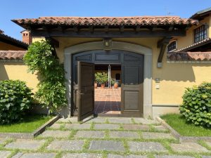 villa-for-sale-in-vaprio-dadda-in-province-of-milan-casa&style-real-estate-agency-milano-brianza